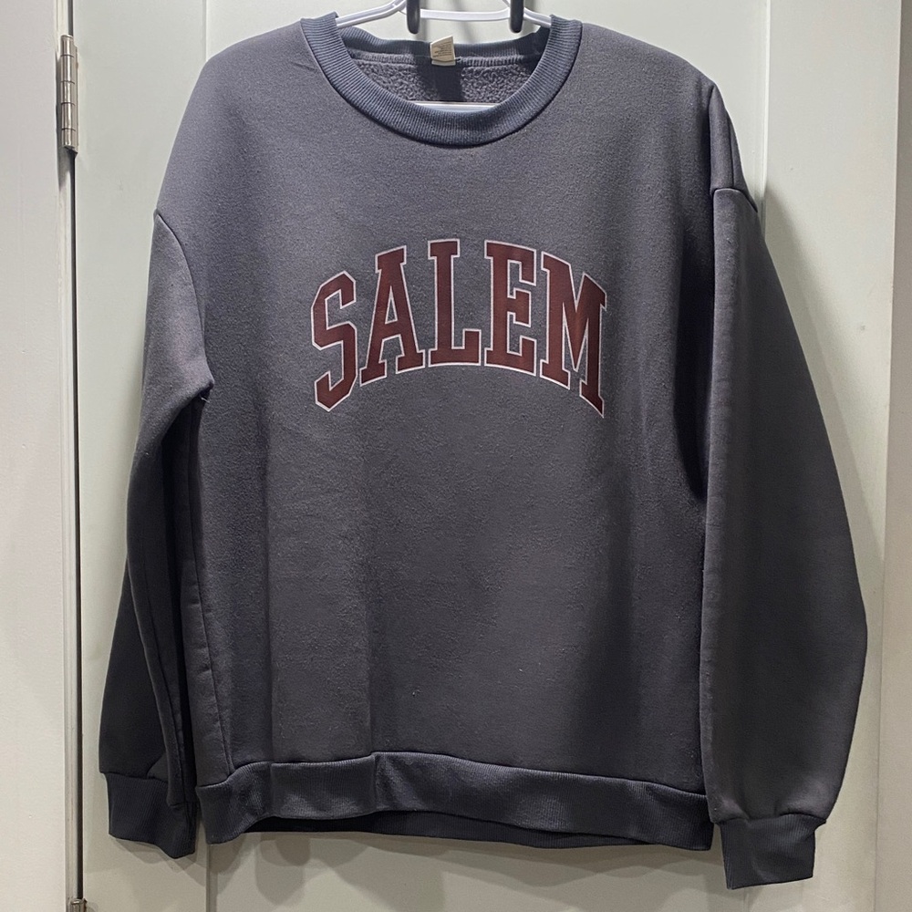 3/$10 collegiate Salem Gray Men's Sweatshirt oversized